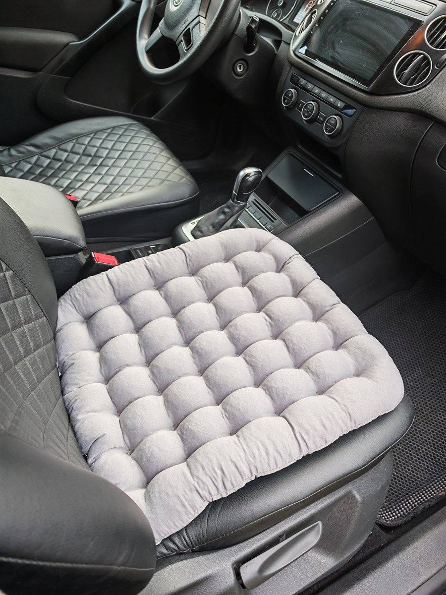 снимок Подушка автомобильная на сиденье "АВТО-БИО" светло-серая 50*45 от магазина BIO-TEXTILES ОПТ