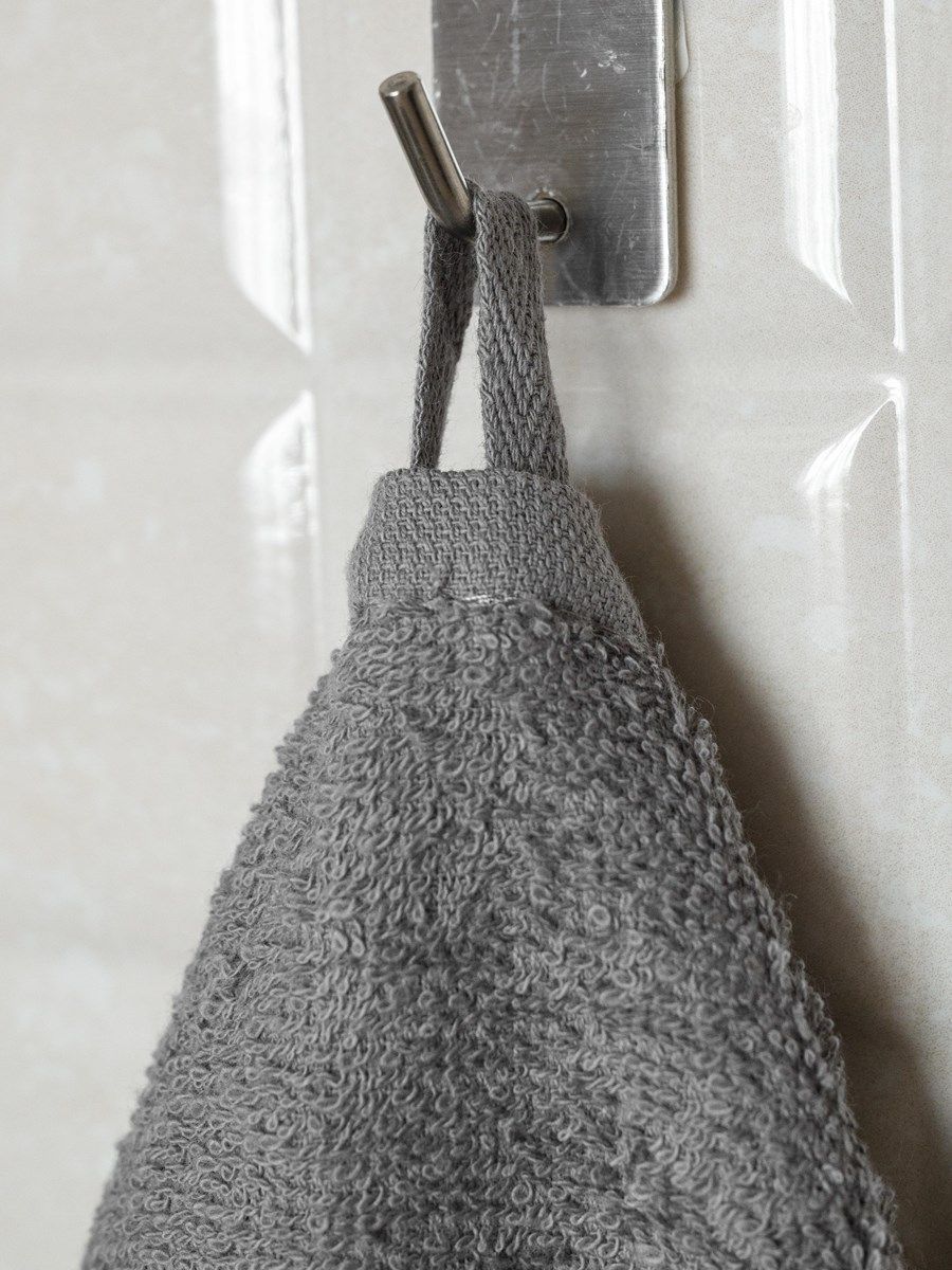 снимок Набор махровых салфеток 10 шт ( 30*30 ) с петелькой, темно-серый  от магазина BIO-TEXTILES ОПТ