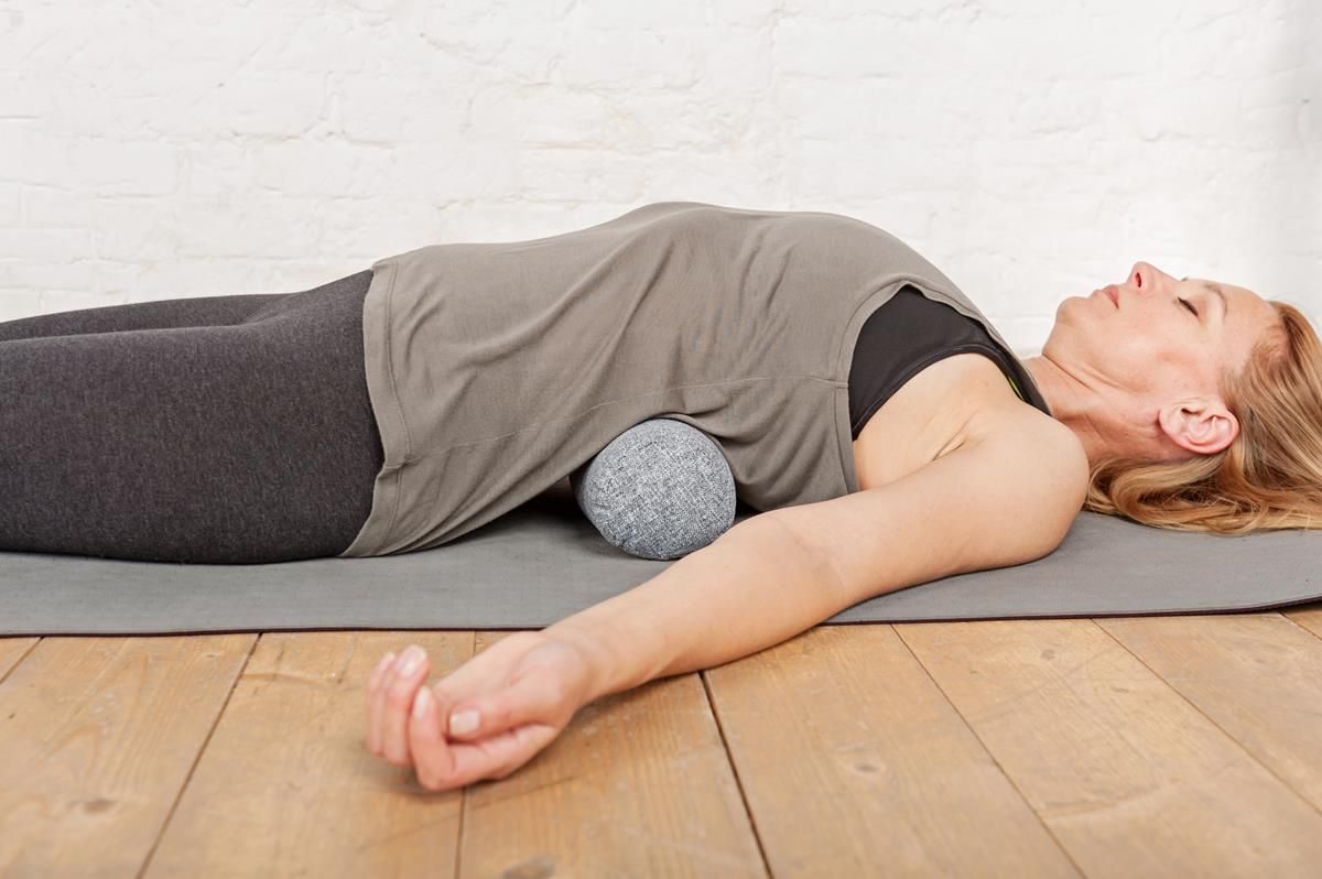 снимок Валик для йоги серый от магазина BIO-TEXTILES ОПТ