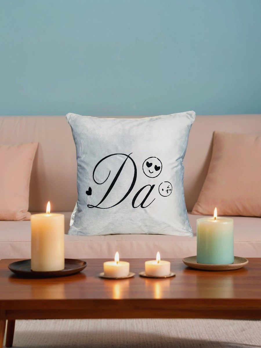 снимок Подушка декоративная "Да" 40*40 от магазина BIO-TEXTILES ОПТ