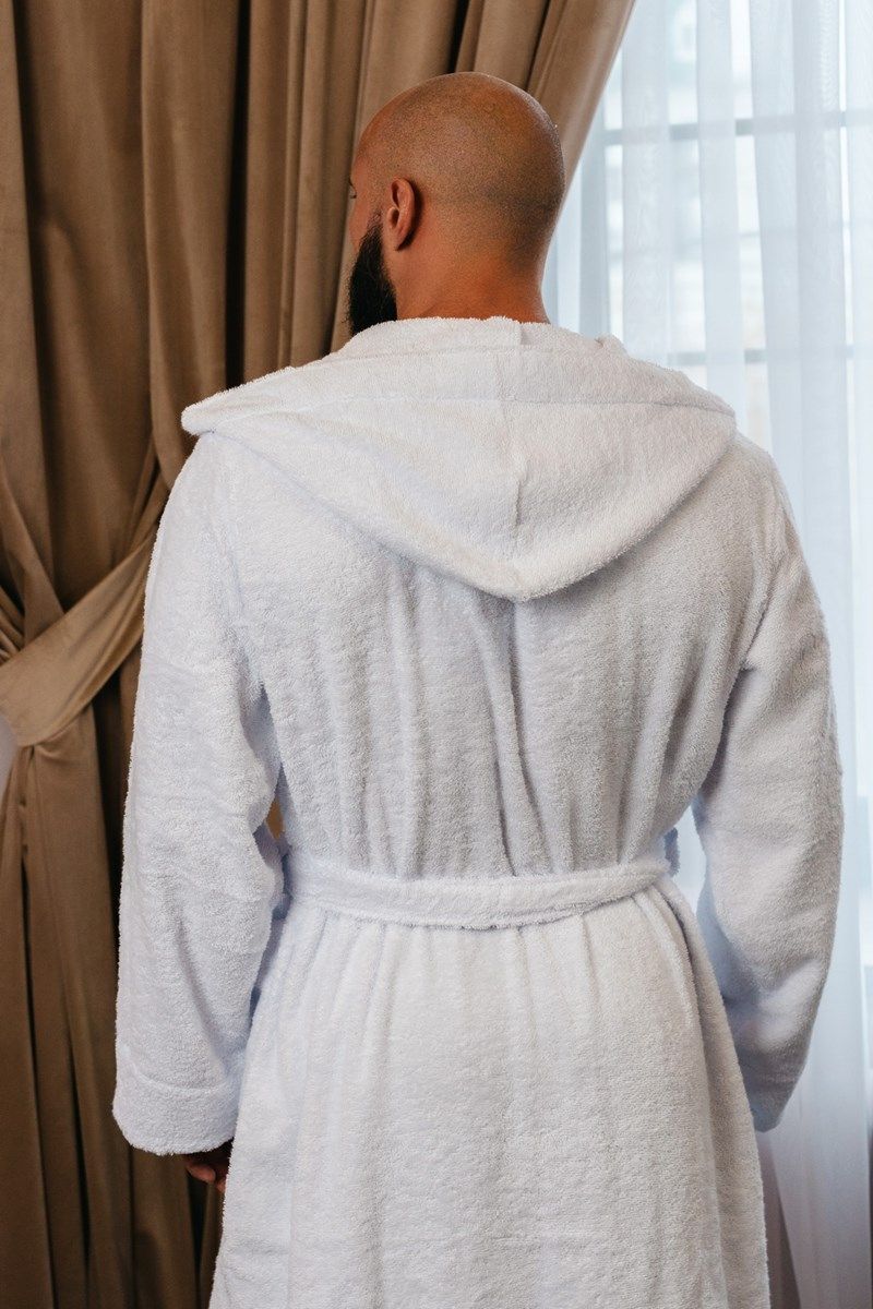 снимок Халат махровый с капюшоном, белый от магазина BIO-TEXTILES ОПТ