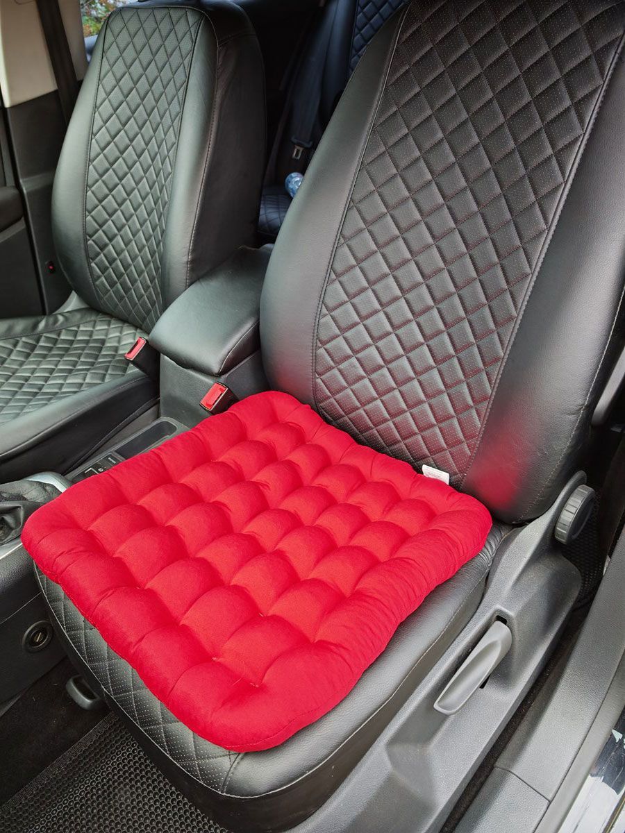 снимок Подушка автомобильная на сиденье "АВТО-БИО" красная 50*45 от магазина BIO-TEXTILES ОПТ